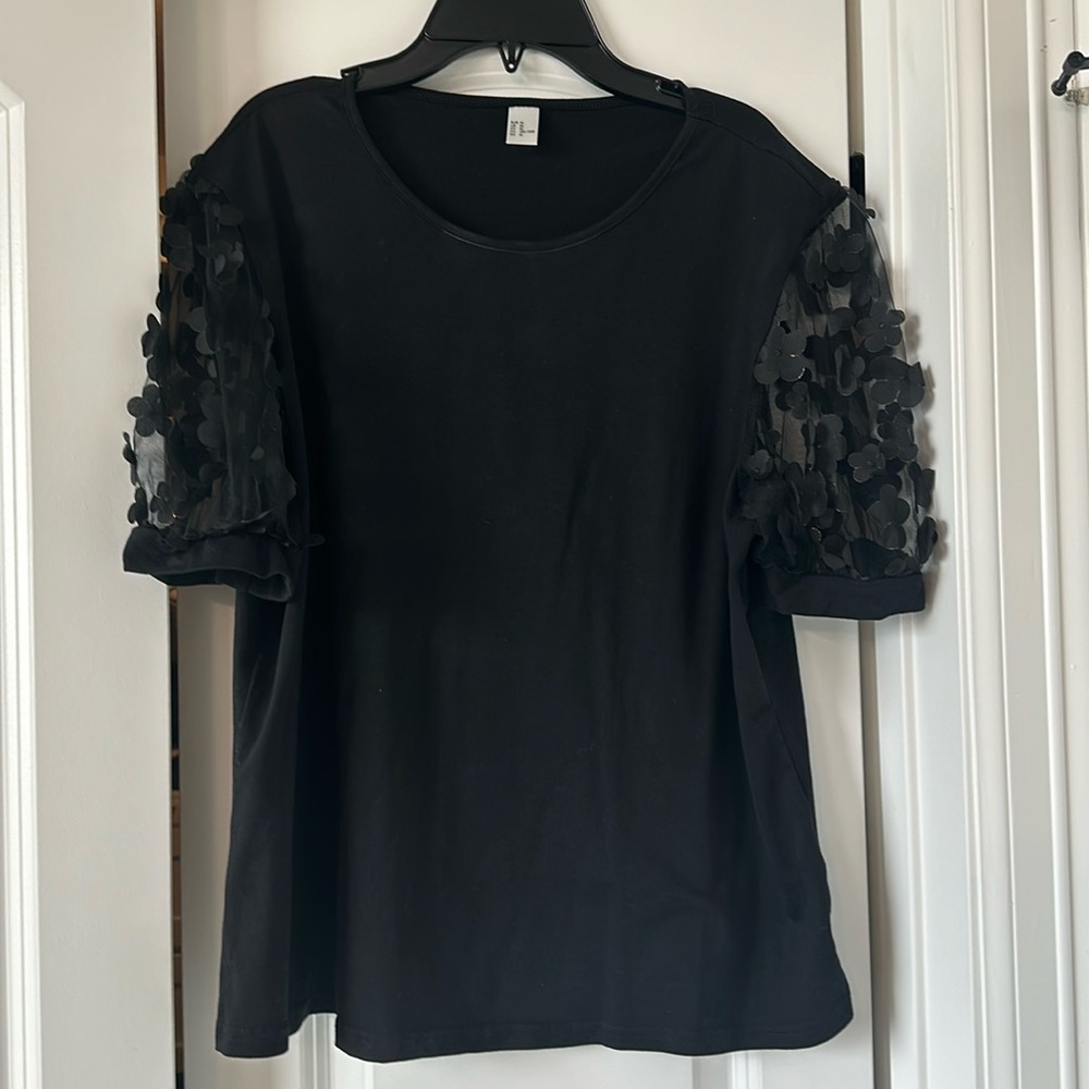 SHIEN, sheer floral sleeve black blouse